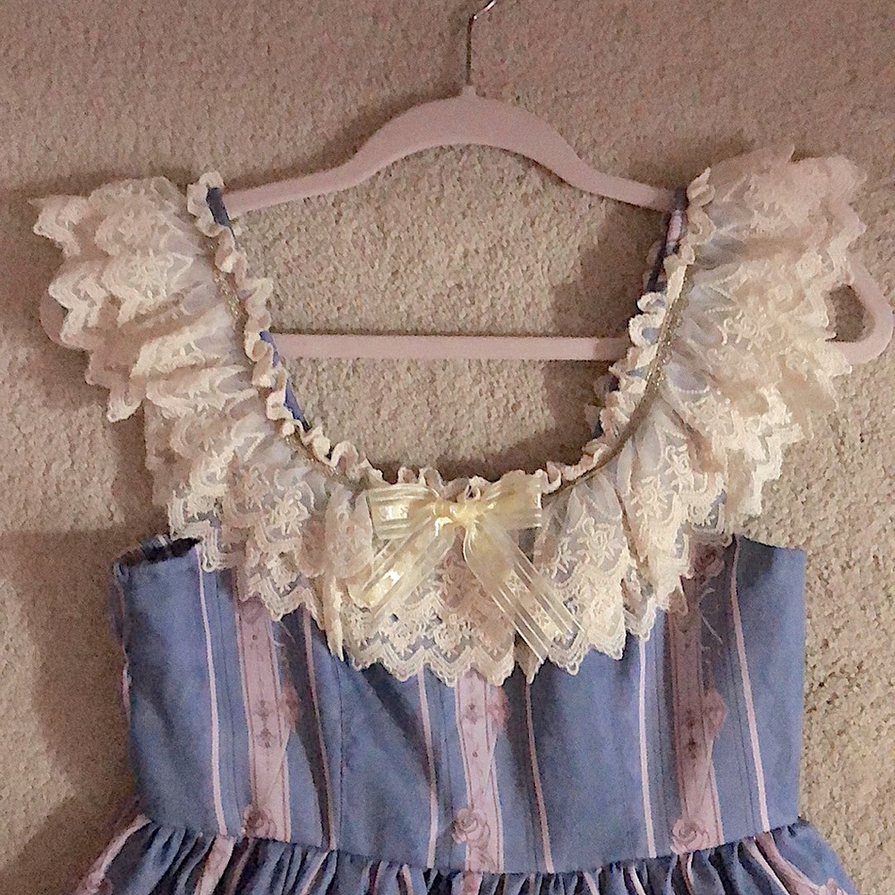 Sa Majeste La Rose Jumper Skirt Dress - Picture 3 of 12
